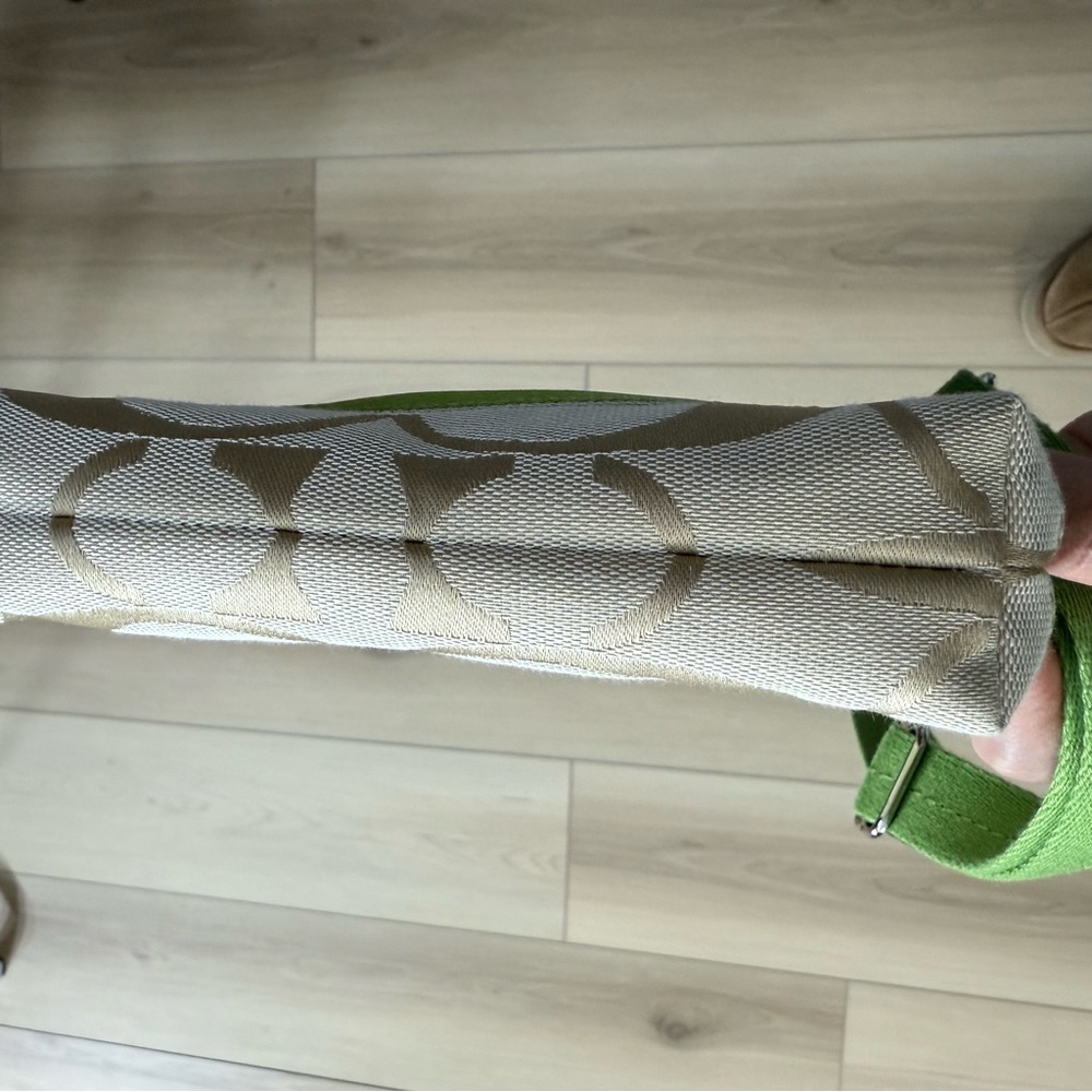 Coach Signature Crossbody Green Cream Y2K Adjustable Strap – Clean - Picture 6 of 12